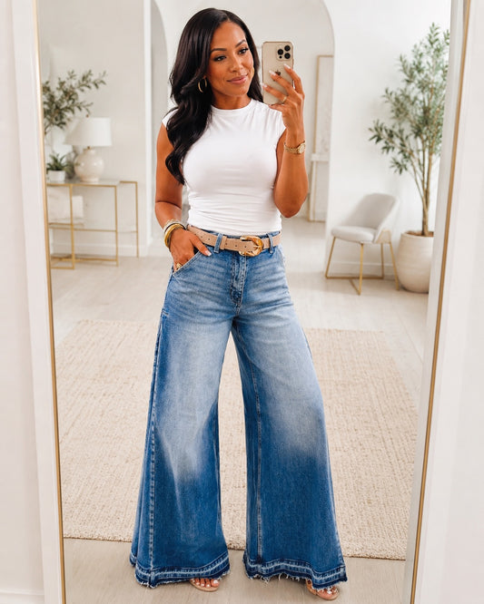 Side Seam Gathering Flare Leg Jeans