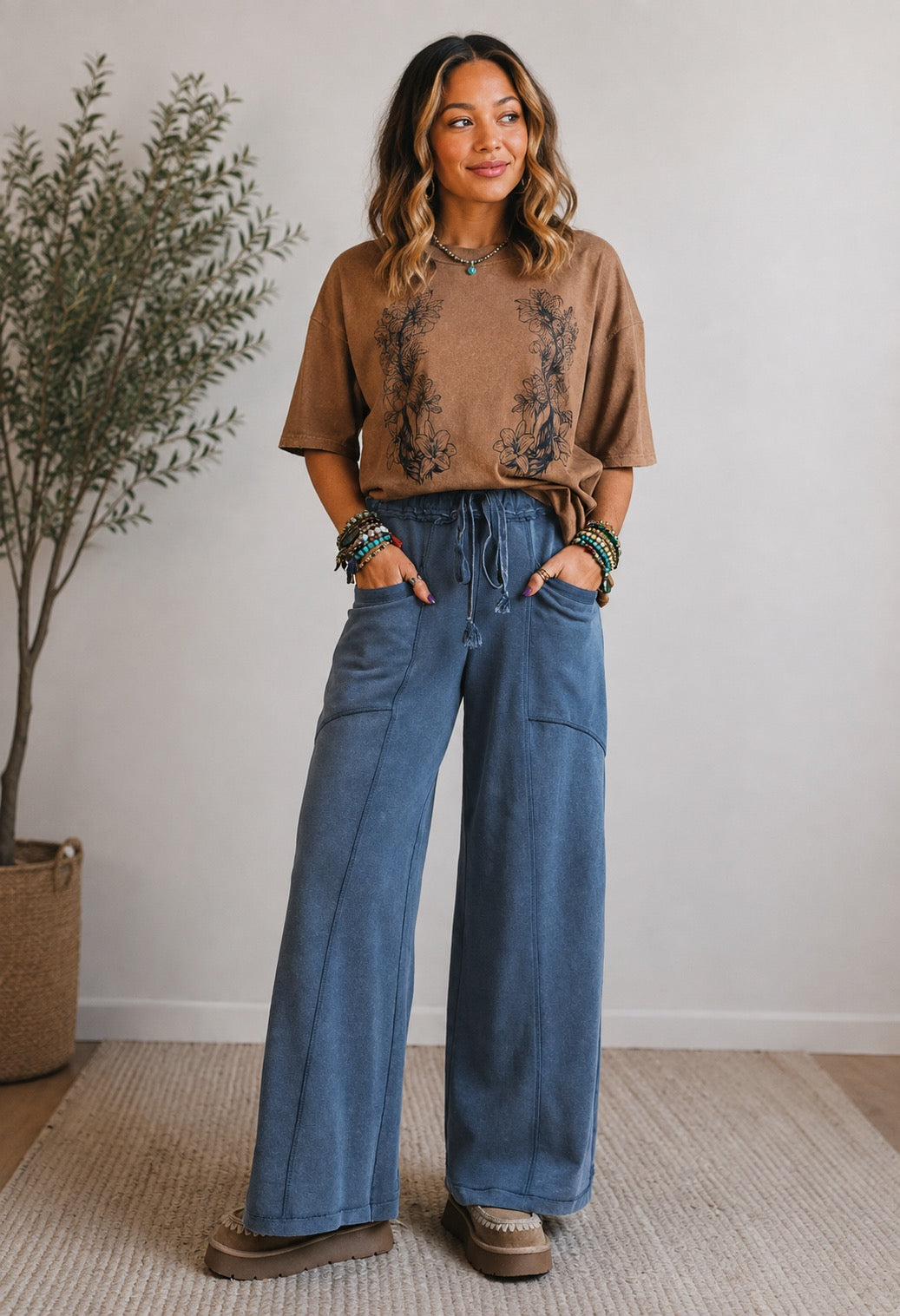 Relaxed Fit Drawstring Jeans