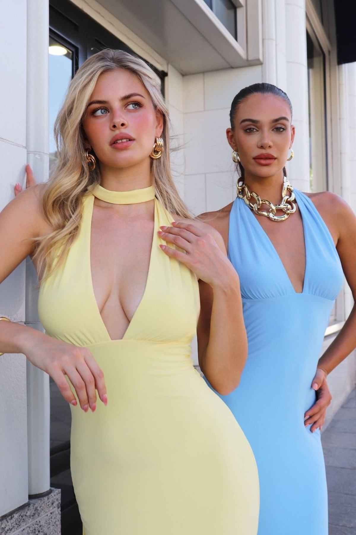 Sleek Halter Neck Fitted Stretch Gown