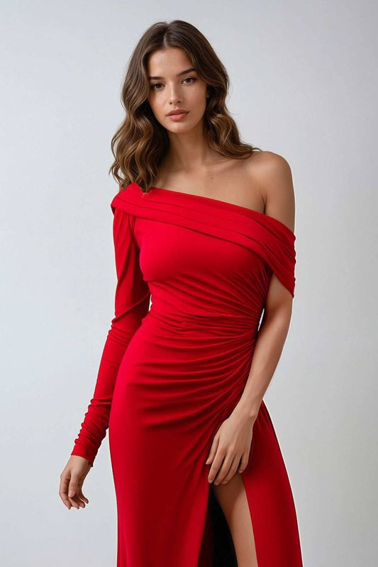 One Sleeve Off Shoulder Fitted Gown